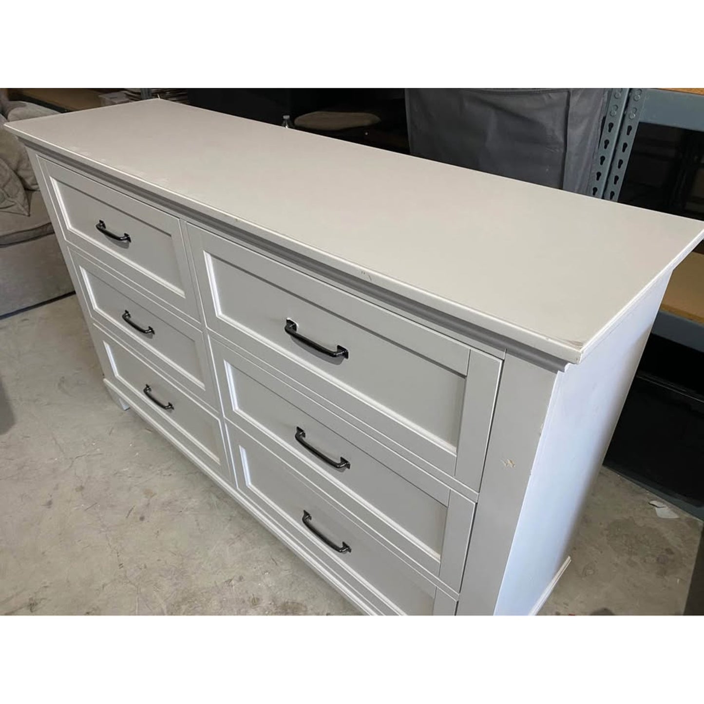 Universal broadmoor Rose 6-Drawer Dresser – New with Minor Dings and Scratches