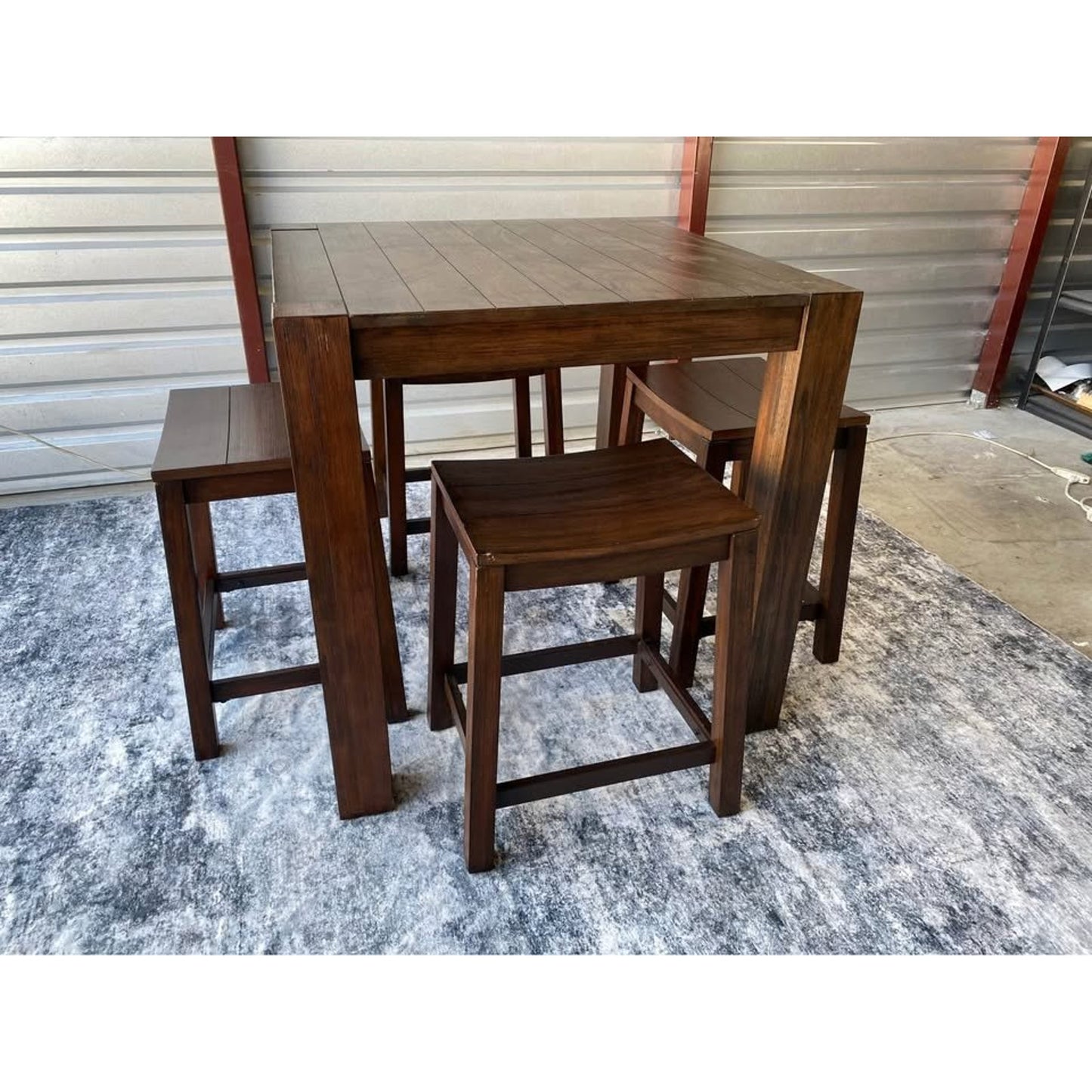 Steve Silver Westlake 5-Piece Counter Height Dining Set – Table + 4 Backless Stools – Like New