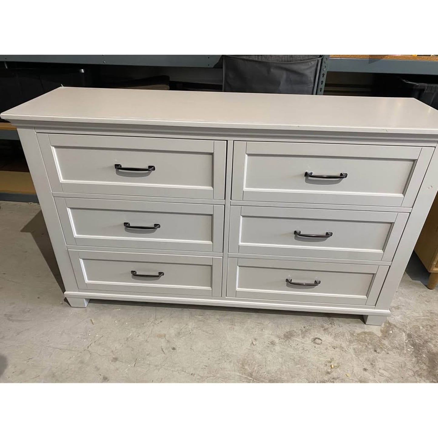 Universal broadmoor Rose 6-Drawer Dresser – New with Minor Dings and Scratches