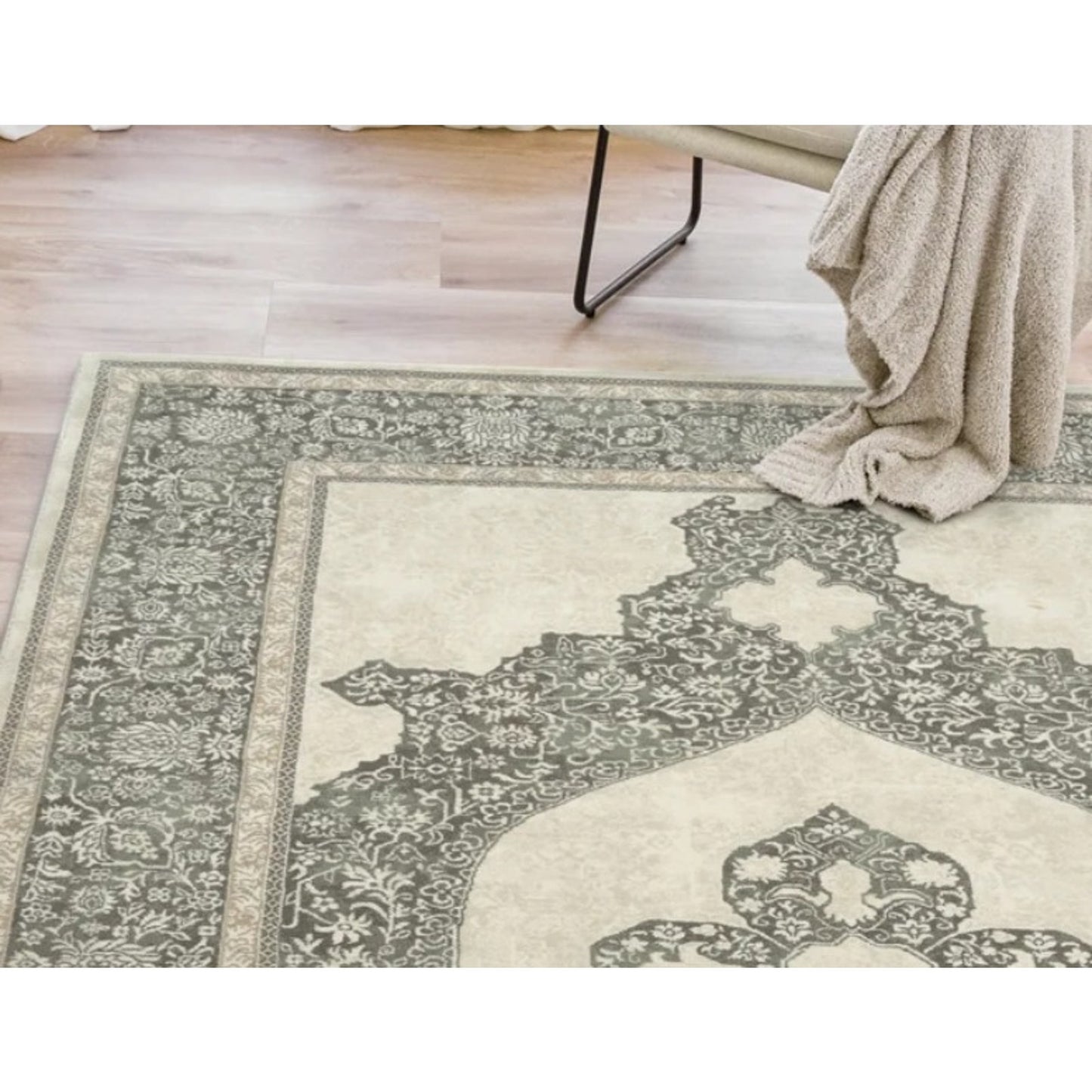 Permium Thomasville Timeless Classic Area Rug Collection, Frida Ivory